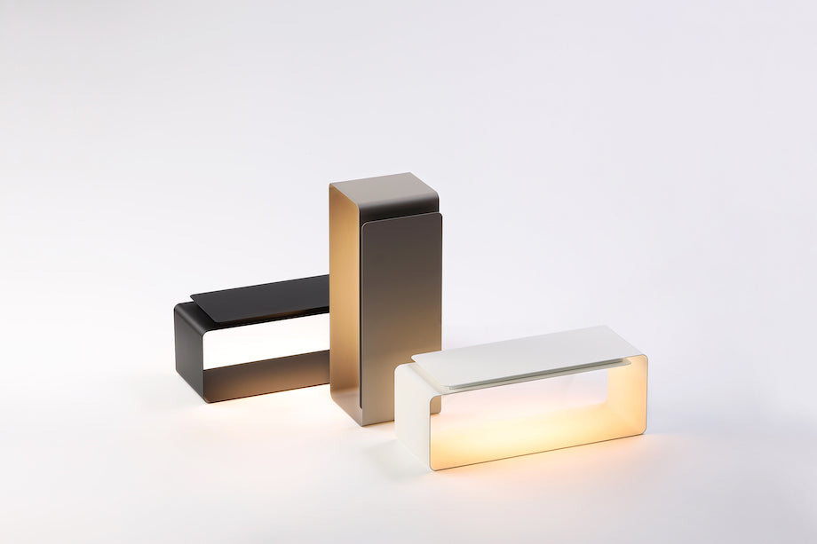 LIGHTSHELF LED Table Lamp