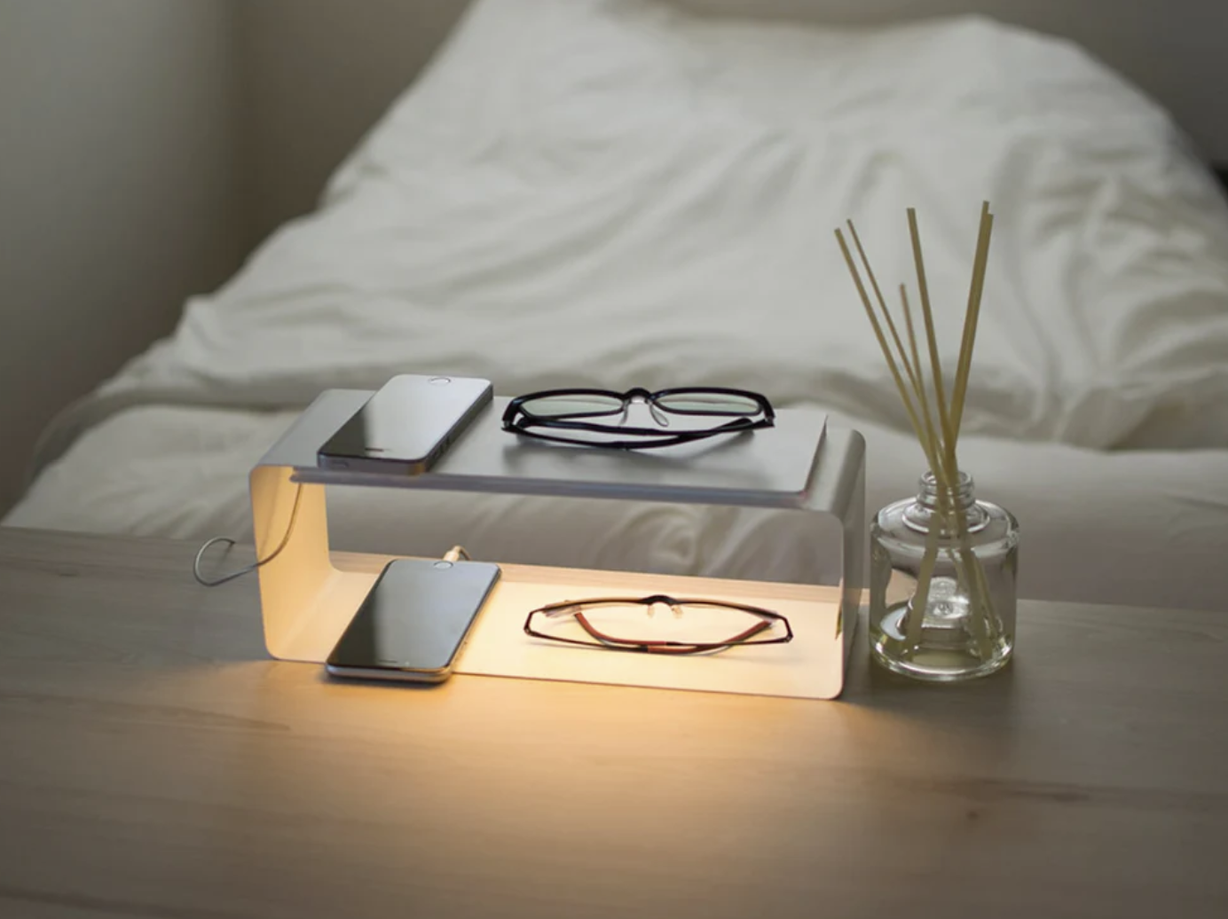 LIGHTSHELF LED Table Lamp